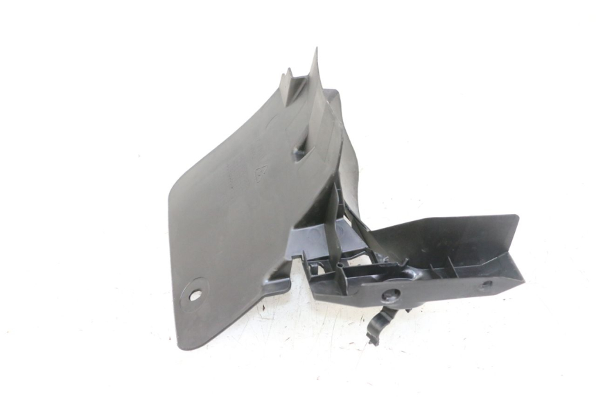 photo de GARDE BOUE ARRIERE YAMAHA XMAX X-MAX 125 (2021 - 2025) - Zoom état d’usage