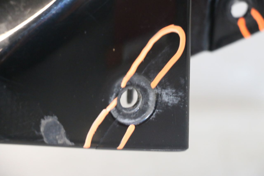 photo de GARDE BOUE AVANT SUZUKI BURGMAN 125 (2007 - 2014)