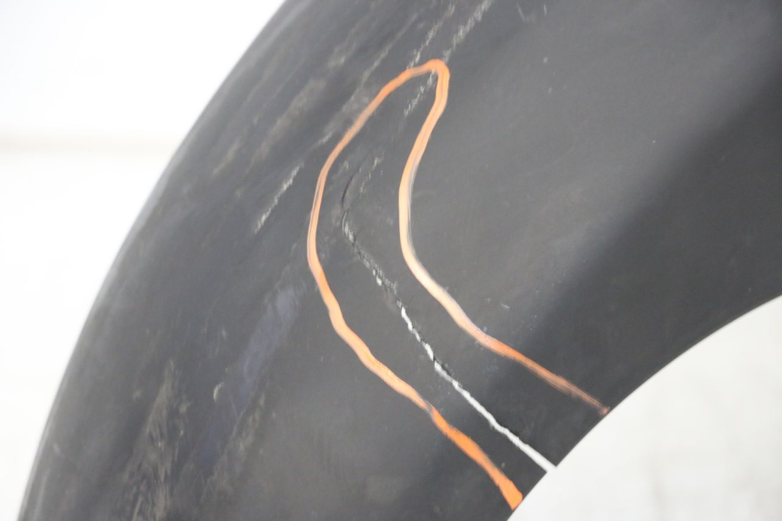 photo de GARDE BOUE AVANT SUZUKI BURGMAN 125 (2007 - 2014)