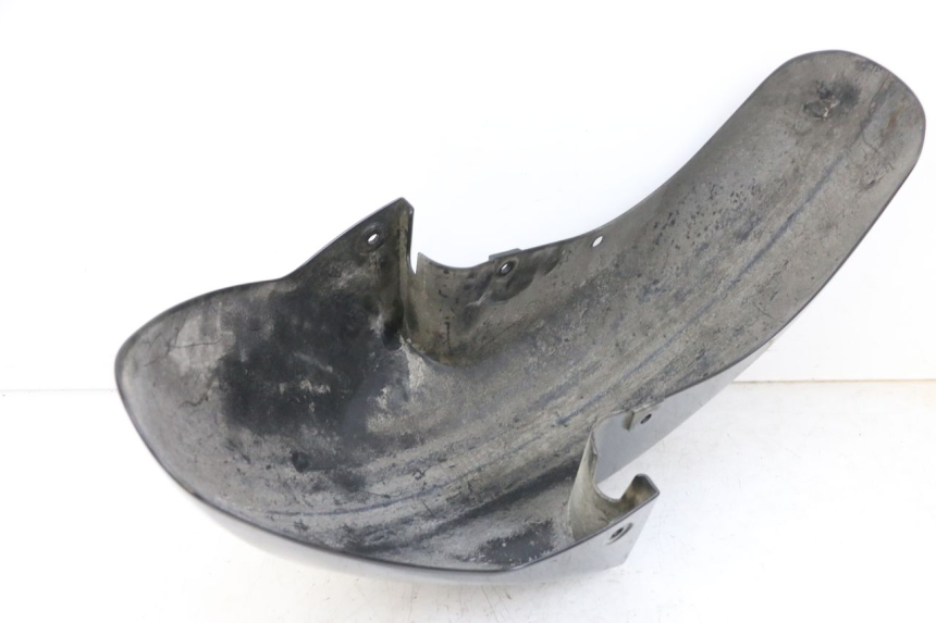 photo de GARDE BOUE AVANT SUZUKI BURGMAN 125 (2007 - 2014) - Détail de la pièce