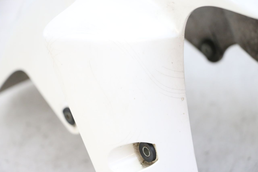 photo de GARDE BOUE AVANT YAMAHA FZ1 FAZER 1000 (2007 - 2009) - Points de fixation