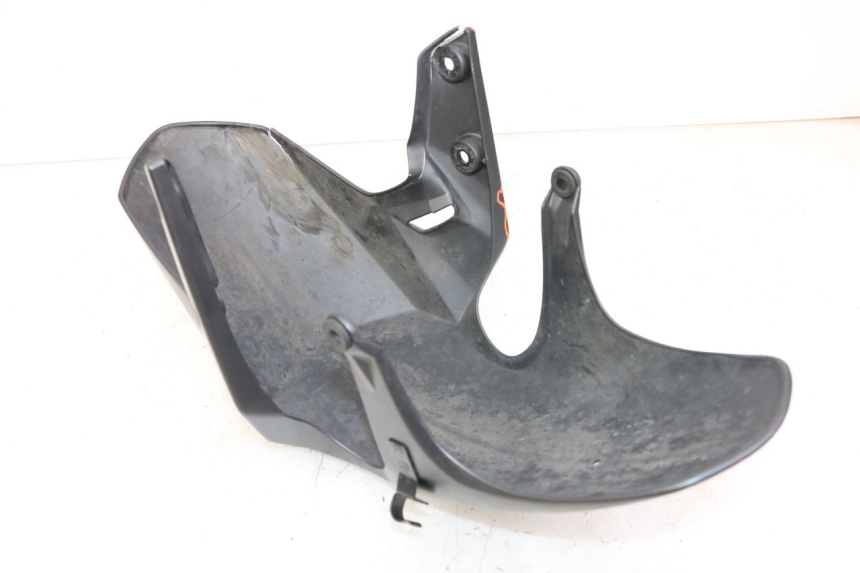 photo de GARDE BOUE AVANT SUZUKI GSR 750 (2011 - 2017)