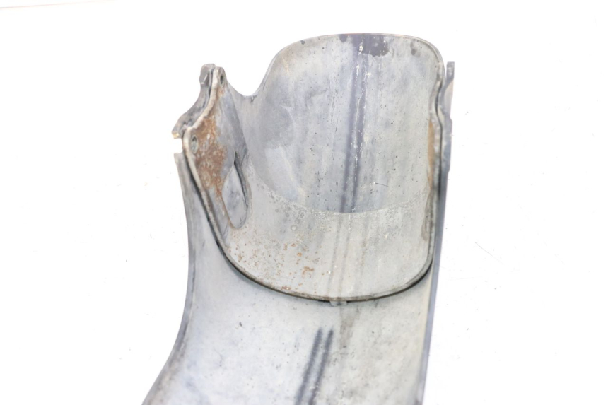 photo de GARDE BOUE AVANT HONDA VT C2 SHADOW 750 (1997 - 2001) - Autre angle de vue