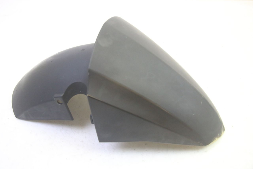 photo de GARDE BOUE AVANT PEUGEOT KISBEE 4T 50 (2018 - 2022) - Détail de la pièce