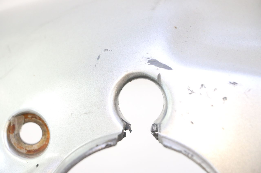 photo de GARDE BOUE AVANT PIAGGIO LIBERTY 50 (1998 - 2003) - Points de fixation