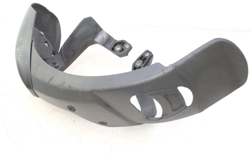 photo de GARDE BOUE AVANT PIAGGIO MP3 HPE 530 (2022 - 2026) - État de surface