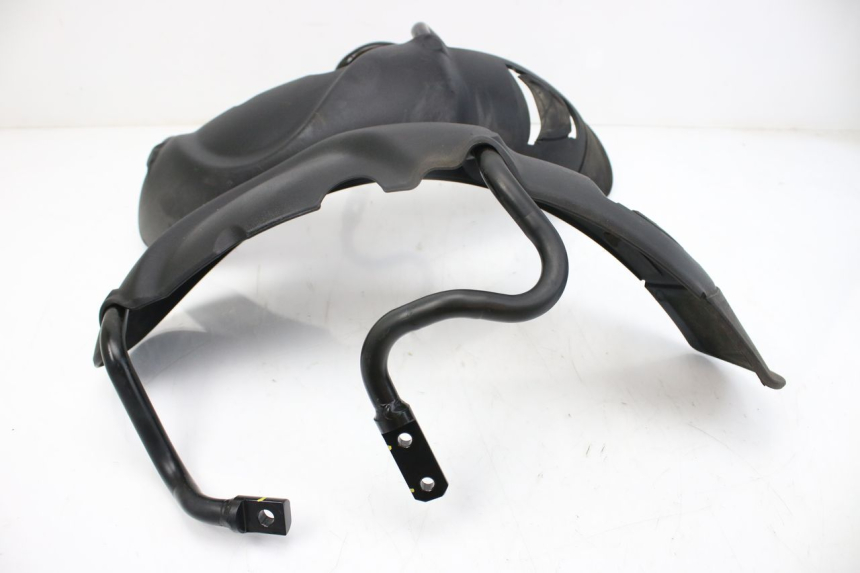 photo de GARDE BOUE AVANT PIAGGIO MP3 500 (2014 - 2016)