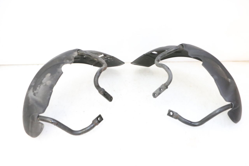 photo de GARDE BOUE AVANT PIAGGIO MP3 500 (2011 - 2015)