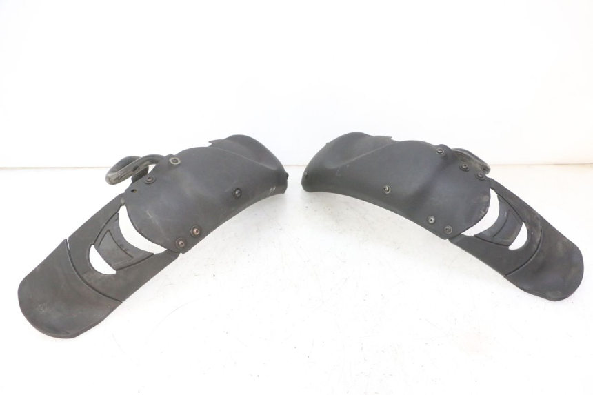 photo de GARDE BOUE AVANT PIAGGIO MP3 125 (2006 - 2014)