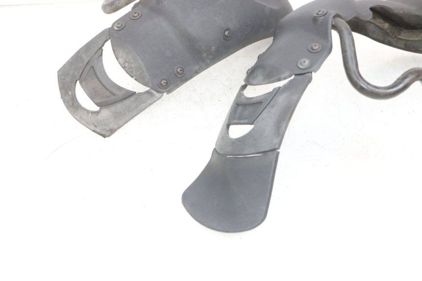 photo de GARDE BOUE AVANT PIAGGIO MP3 RL 250 (2007 - 2010) - Pièce contrôlée