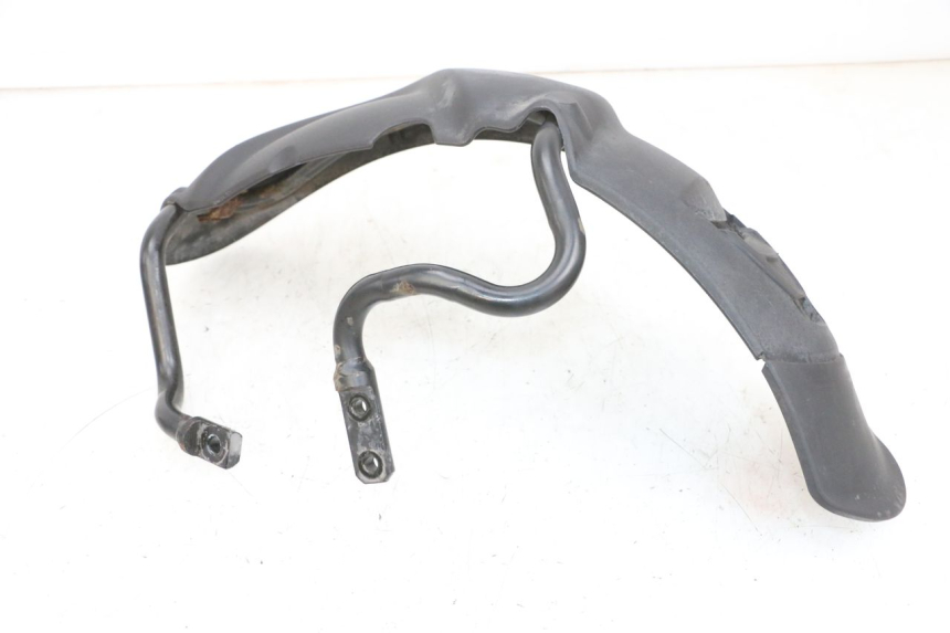 photo de GARDE BOUE AVANT PIAGGIO MP3 500 (2016 - 2018) - Points de fixation