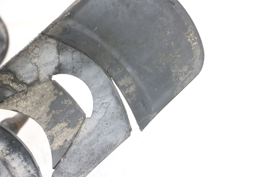 photo de GARDE BOUE AVANT PIAGGIO MP3 RL 250 (2006 - 2010) - Zoom état d’usage