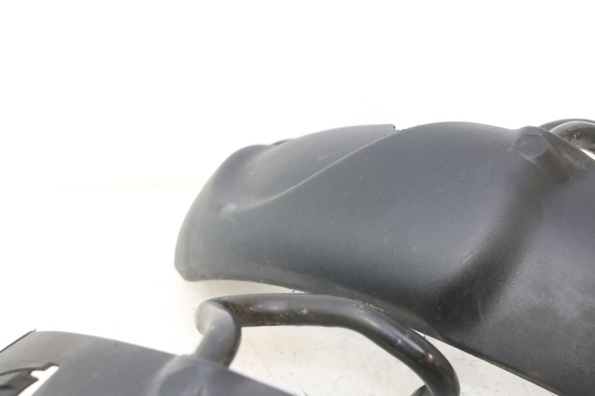 photo de GARDE BOUE AVANT PIAGGIO MP3 500 (2016 - 2018) - Vue produit