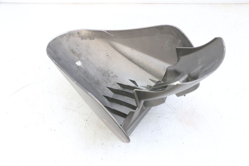 photo de GARDE BOUE AVANT YAMAHA NEOS NEO'S 4T 50 (2008 - 2016) - Gros plan technique