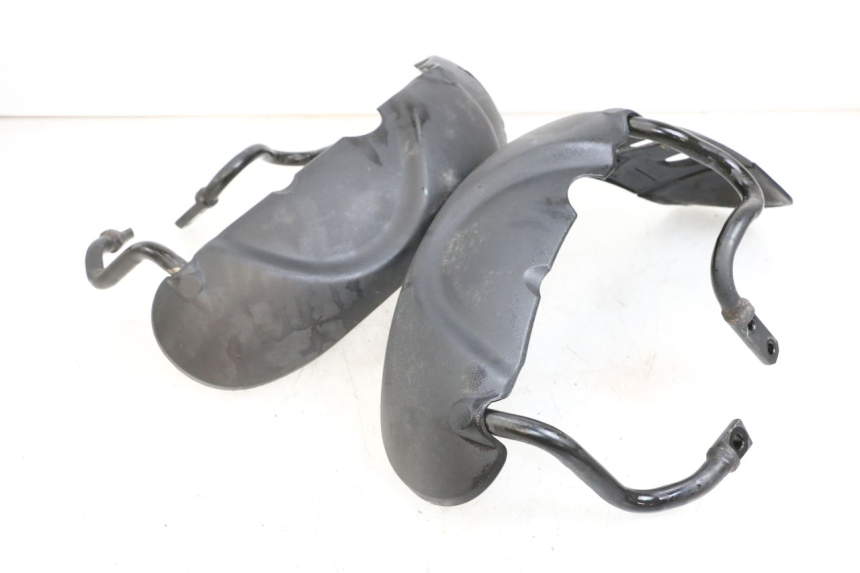 photo de GARDE BOUE AVANT PIAGGIO MP3 500 (2011 - 2015)