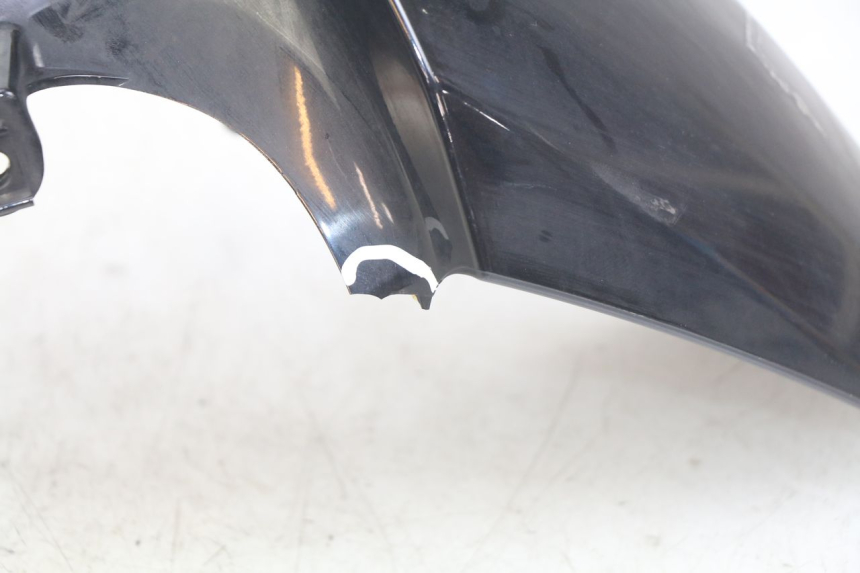 photo de GARDE BOUE AVANT PEUGEOT SATELIS 125 (2006 - 2009) - État de surface