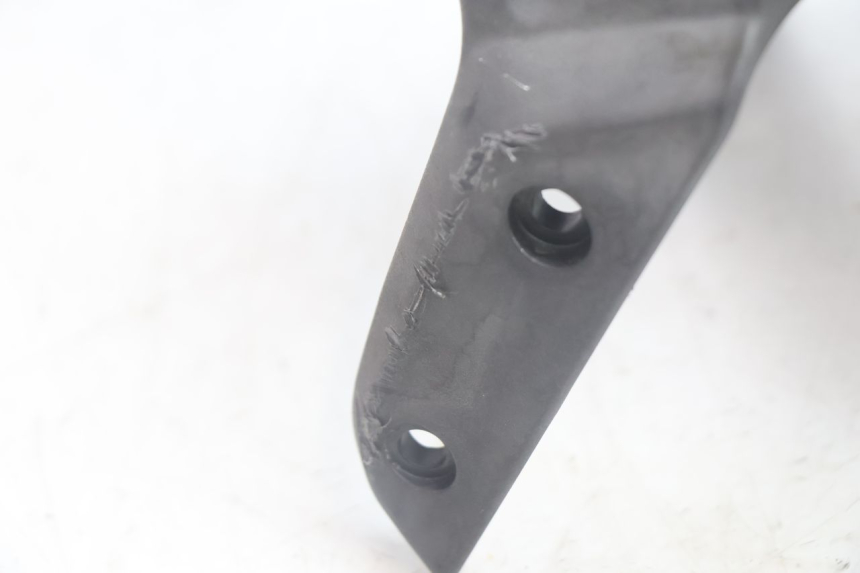 photo de GARDE BOUE AVANT APRILIA SR 2T 50 (2012 - 2017) - Vue d’ensemble