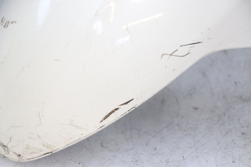 photo de GARDE BOUE AVANT SUZUKI BURGMAN 125 (2007 - 2014)