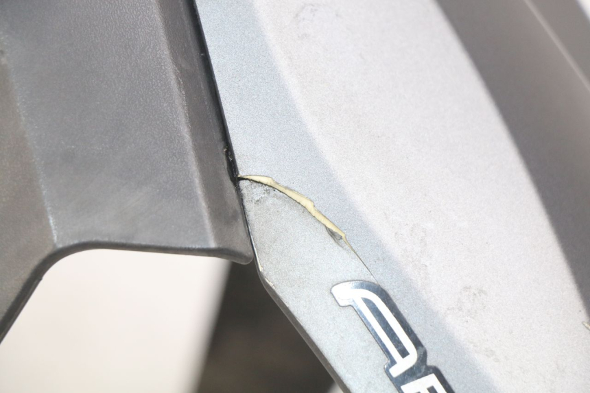 photo de GARDE BOUE AVANT YAMAHA X-MAX XMAX 125 (2010 - 2014)