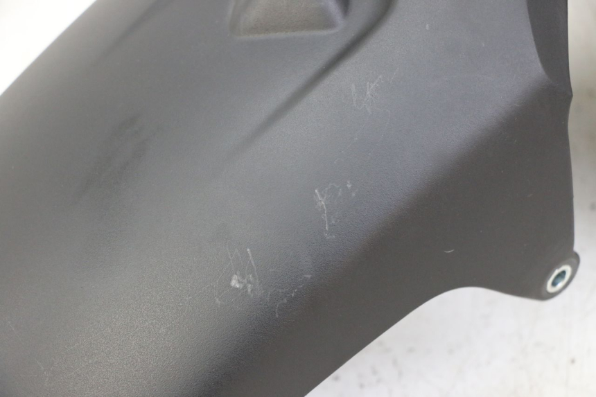 photo de GARDE BOUE AVANT YAMAHA TRACER 7 700 (2020 - 2024) - Gros plan technique