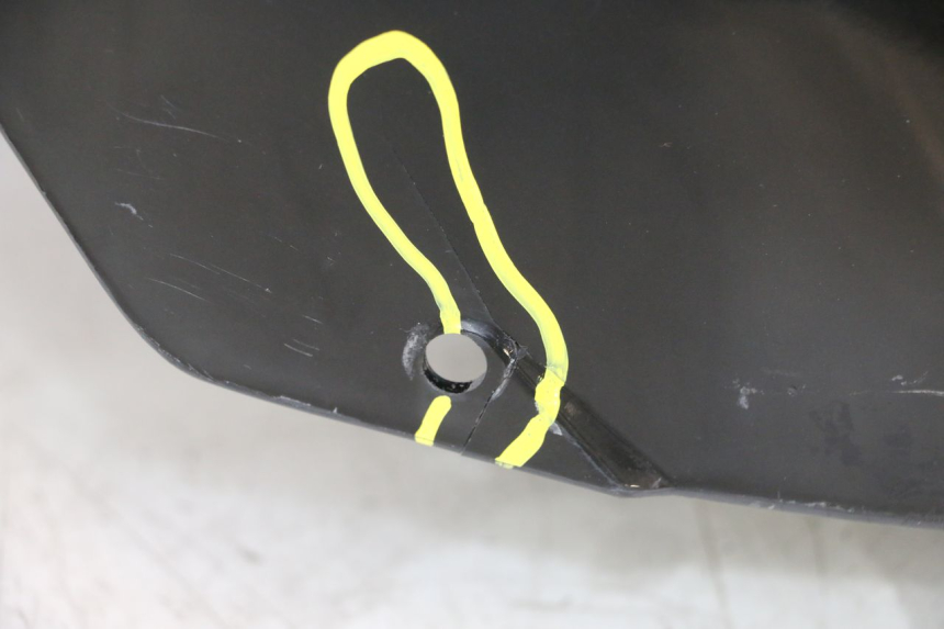 photo de GARDE BOUE AVANT YAMAHA YP MAJESTY 125 (2007 - 2010) - Zoom qualité