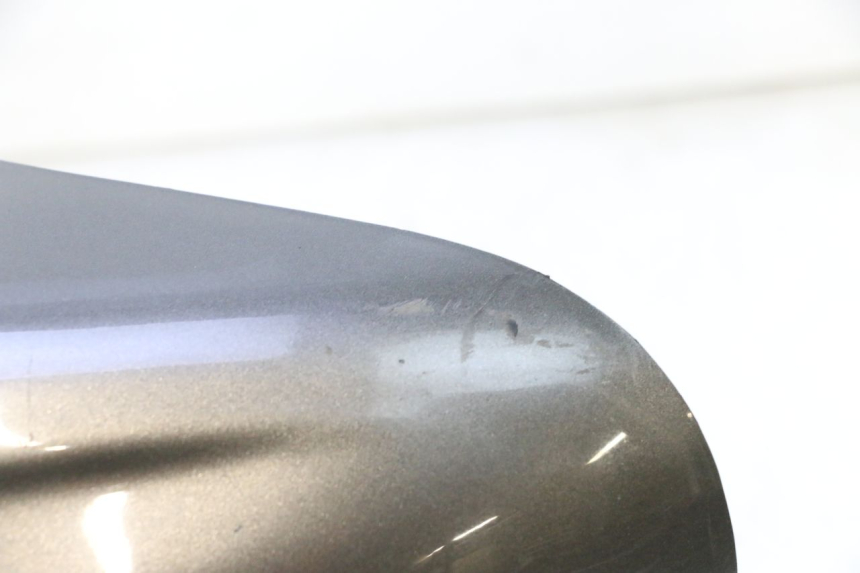 photo de GARDE BOUE AVANT KAWASAKI ZZR 600 (1995 - 2004) - Marquages et références