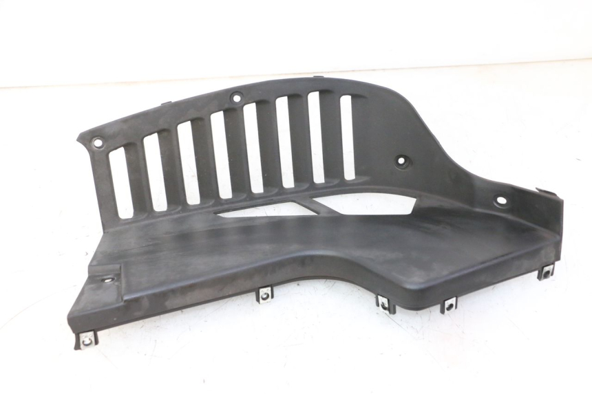 photo de GRILLE RADIATEUR DROITE QUADRO 4 4D 350 (2015 - 2018)