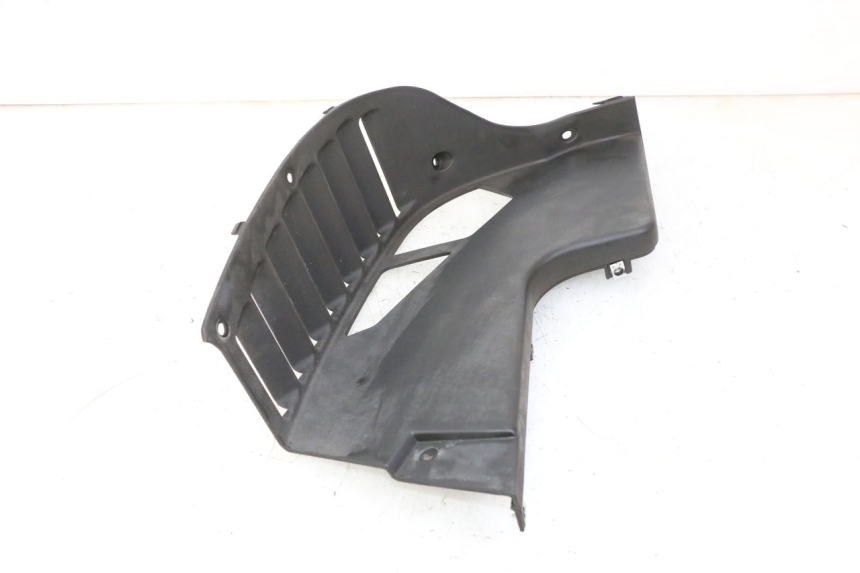 photo de GRILLE RADIATEUR DROITE QUADRO 4 4D 350 (2015 - 2018)