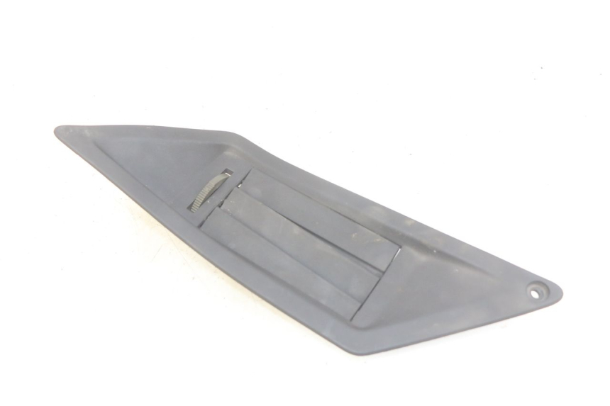 photo de GRILLE RADIATEUR DROITE GILERA NEXUS 125 (2007 - 2009)