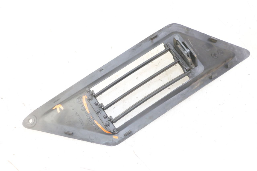 photo de GRILLE RADIATEUR DROITE GILERA NEXUS 125 (2009 - 2013)