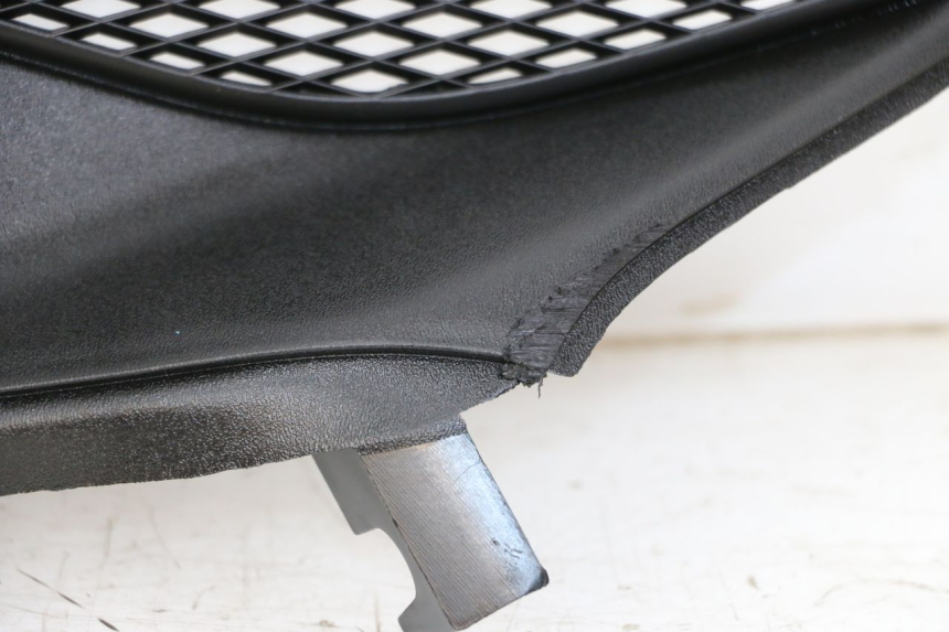 photo de GRILLE RADIATEUR DROITE PIAGGIO NRG POWER PUREJET 50 (2018 - 2021)