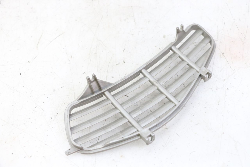 photo de GRILLE RADIATEUR DROITE PIAGGIO VESPA GRANTURISMO 200 (2004 - 2005)