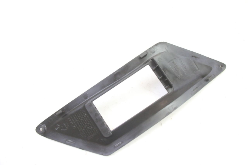 photo de GRILLE RADIATEUR DROITE GILERA RUNNER SP 50 (2006 - 2008)