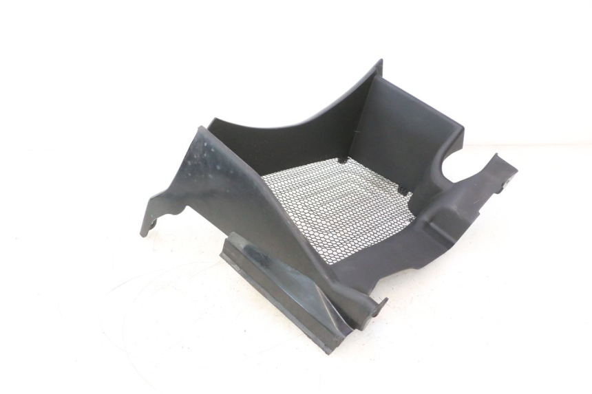 photo de GRILLE RADIATEUR DROITE CAN-AM SPYDER RS 1000 (2008 - 2012) - Points de fixation