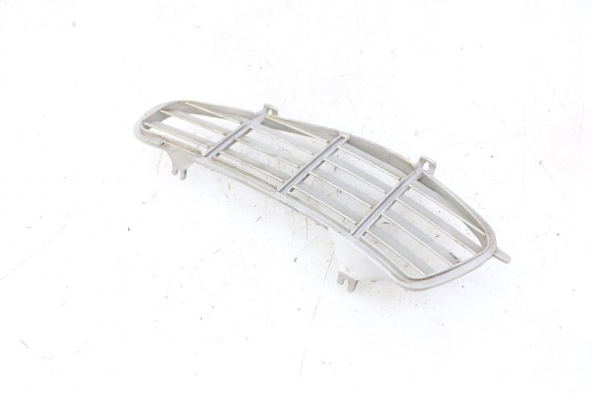 photo de GRILLE RADIATEUR GAUCHE PIAGGIO VESPA GRANTURISMO 200 (2004 - 2005)