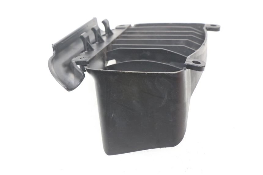 photo de GRILLE RADIATEUR GAUCHE PIAGGIO VESPA GTS IE ABS 300 (2016 - 2018)