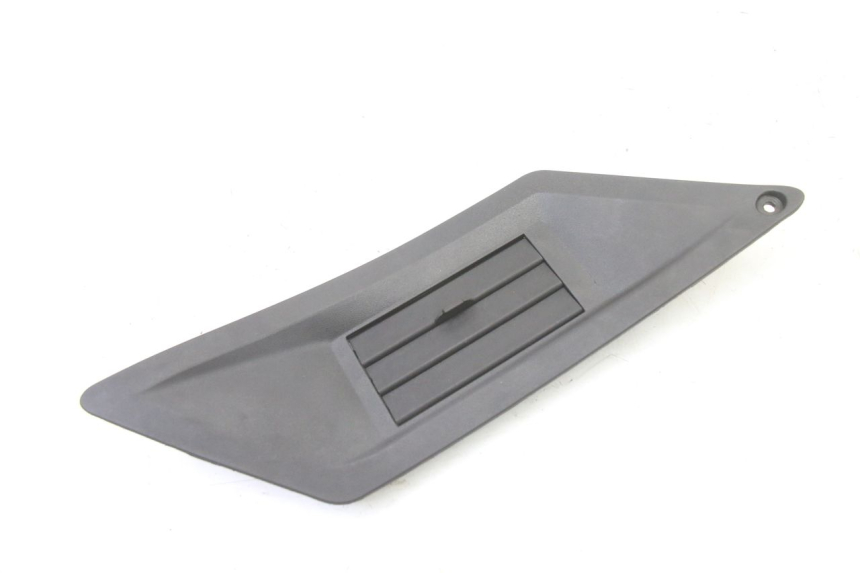photo de GRILLE RADIATEUR GAUCHE GILERA RUNNER SP 50 (2006 - 2008)