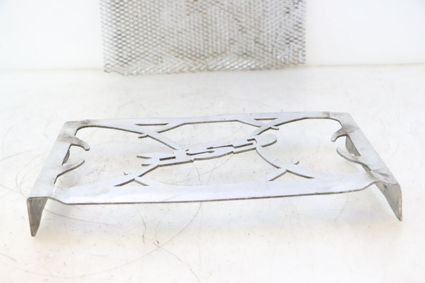 photo de GRILLE RADIATEUR SUZUKI GSR 600 (2005 - 2012) - Vue d’ensemble
