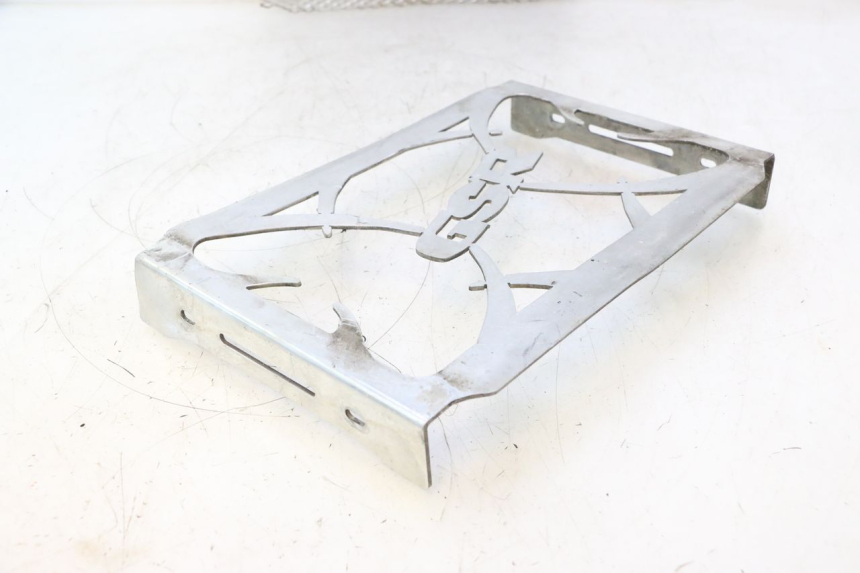photo de GRILLE RADIATEUR SUZUKI GSR 600 (2005 - 2012) - État de surface