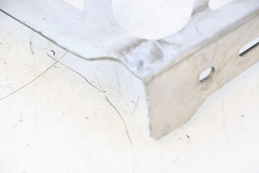 photo de GRILLE RADIATEUR SUZUKI GSR 600 (2005 - 2012) - Marquages et références