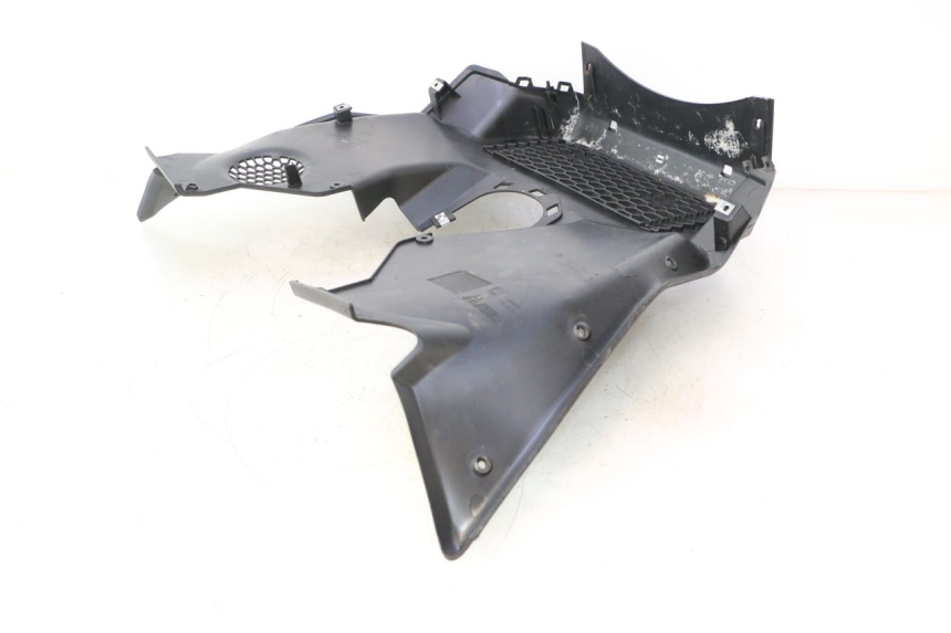 photo de GRILLE RADIATEUR PIAGGIO MP3 HPE 530 (2022 - 2026) - Gros plan technique