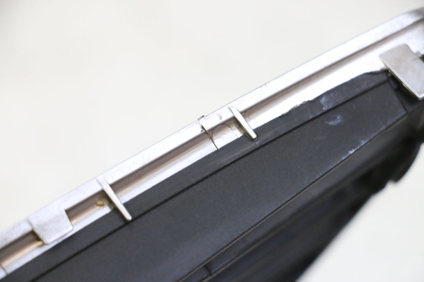 photo de GRILLE RADIATEUR PIAGGIO MP3 LT 300 (2010 - 2016) - Vue d’ensemble