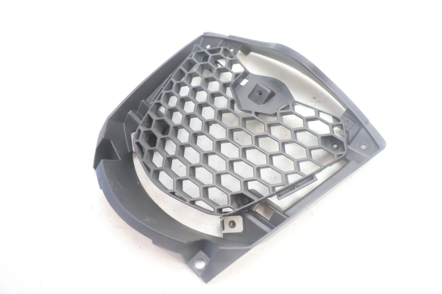 photo de GRILLE RADIATEUR PIAGGIO MP3 500 (2016 - 2018) - Vue principale
