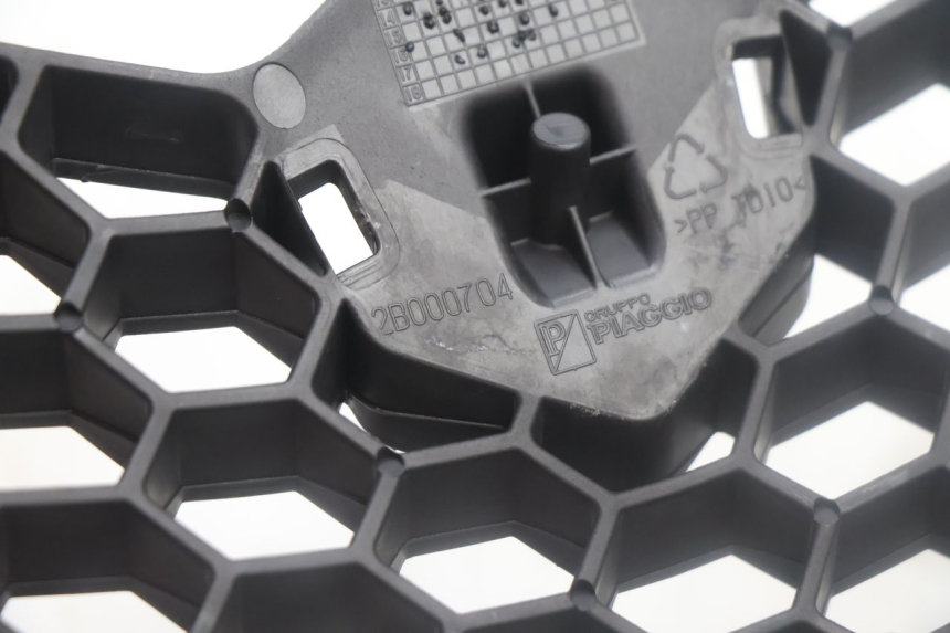 photo de GRILLE RADIATEUR PIAGGIO MP3 500 (2016 - 2018) - Vue d’ensemble