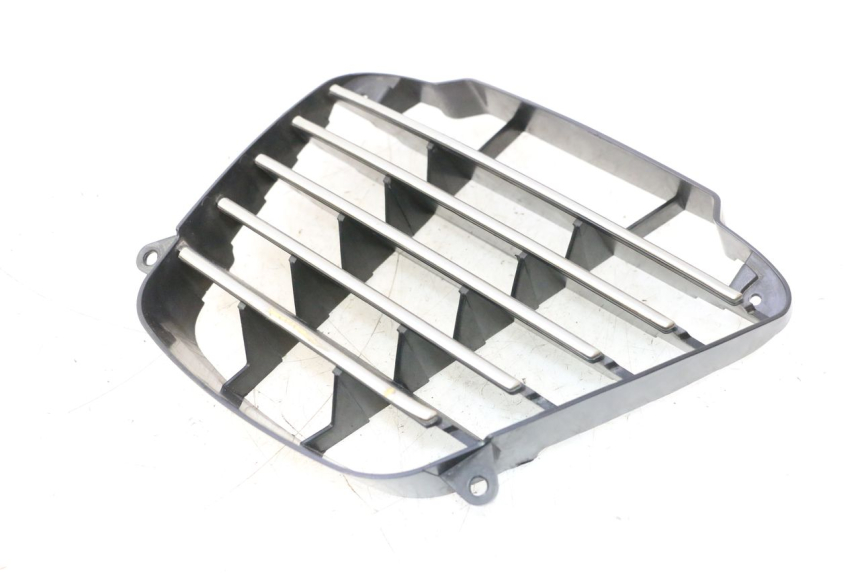 photo de GRILLE RADIATEUR PIAGGIO MP3 125 (2006 - 2014) - Points de fixation