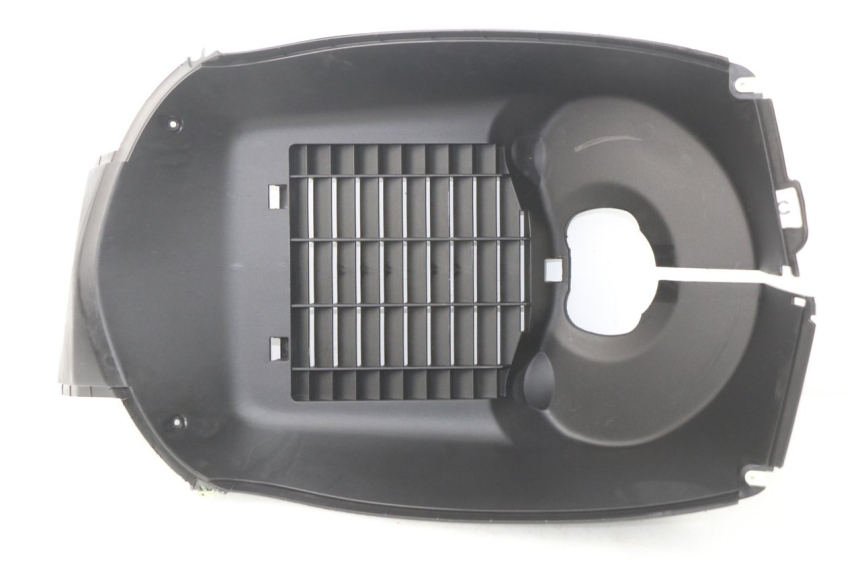 photo de GRILLE RADIATEUR PEUGEOT SATELIS 125 (2013 - 2018)