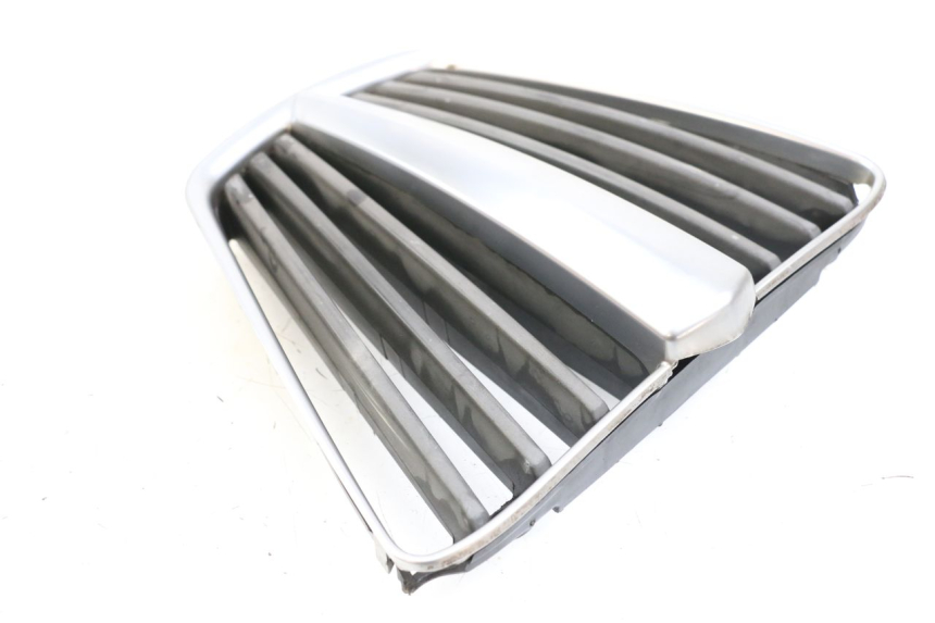 photo de GRILLE RADIATEUR PIAGGIO MP3 125 (2006 - 2014)