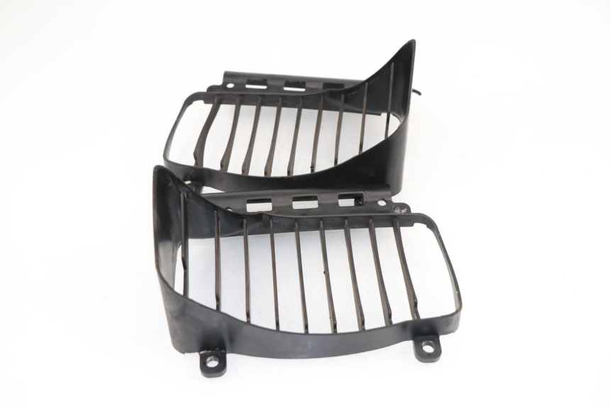 photo de GRILLE RADIATEUR PIAGGIO VESPA GTS 125 (2007 - 2012)