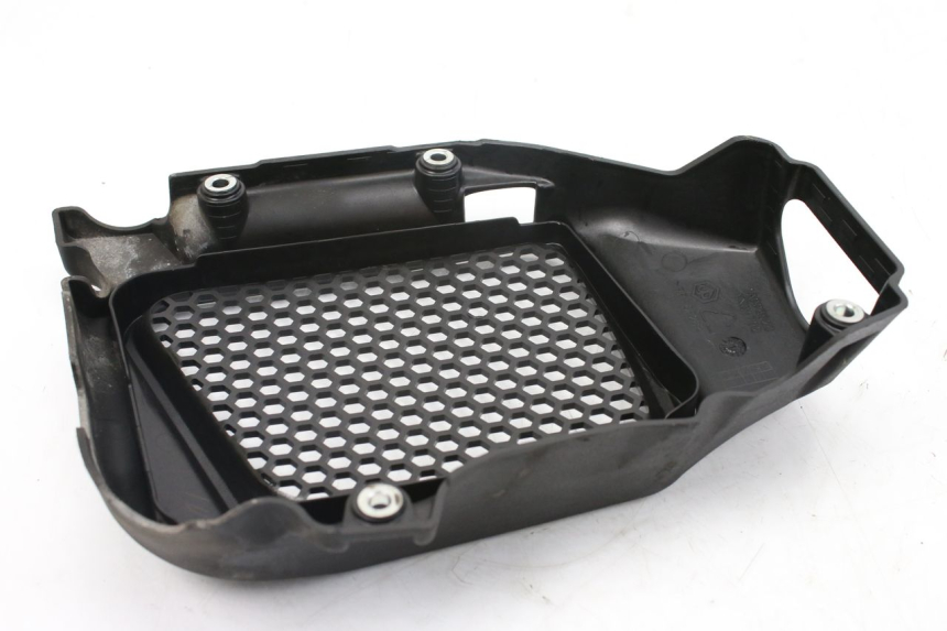 photo de GRILLE RADIATEUR PIAGGIO VESPA GTS IGET ABS 125 (2017 - 2023)