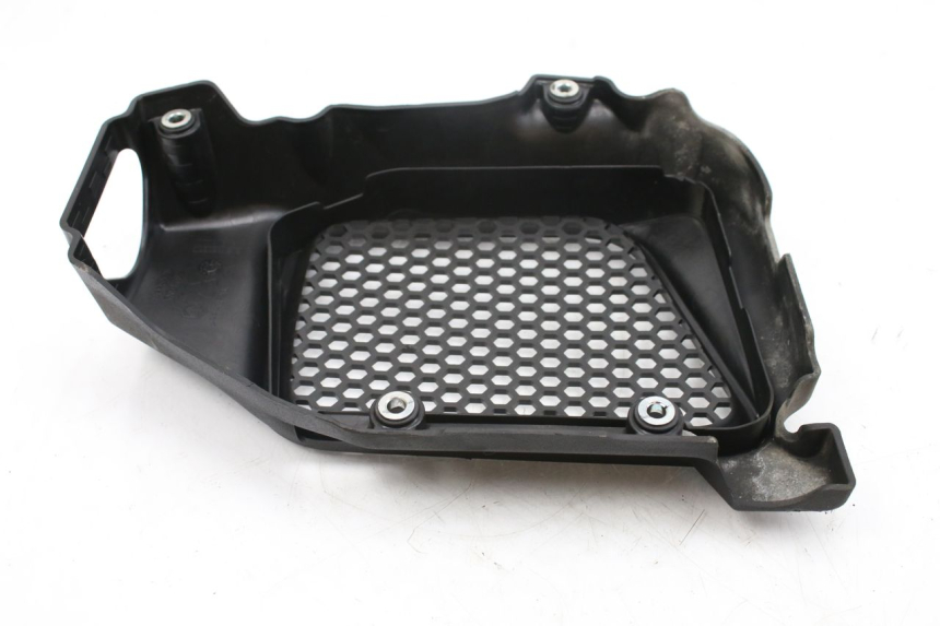 photo de GRILLE RADIATEUR PIAGGIO VESPA GTS IGET ABS 125 (2017 - 2023)